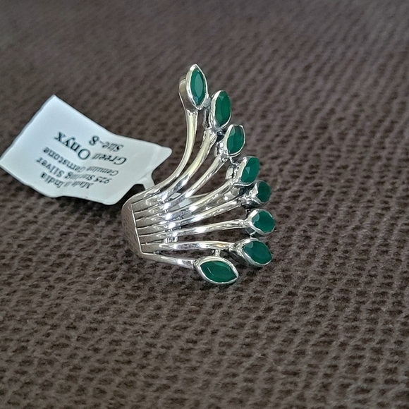 Shivam Cascading Green💚 Onyx Petals Ring💍 - NWT - Picture 11 of 16
